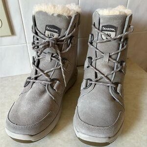 Bearpaw Women's Light Grey Winter Boots